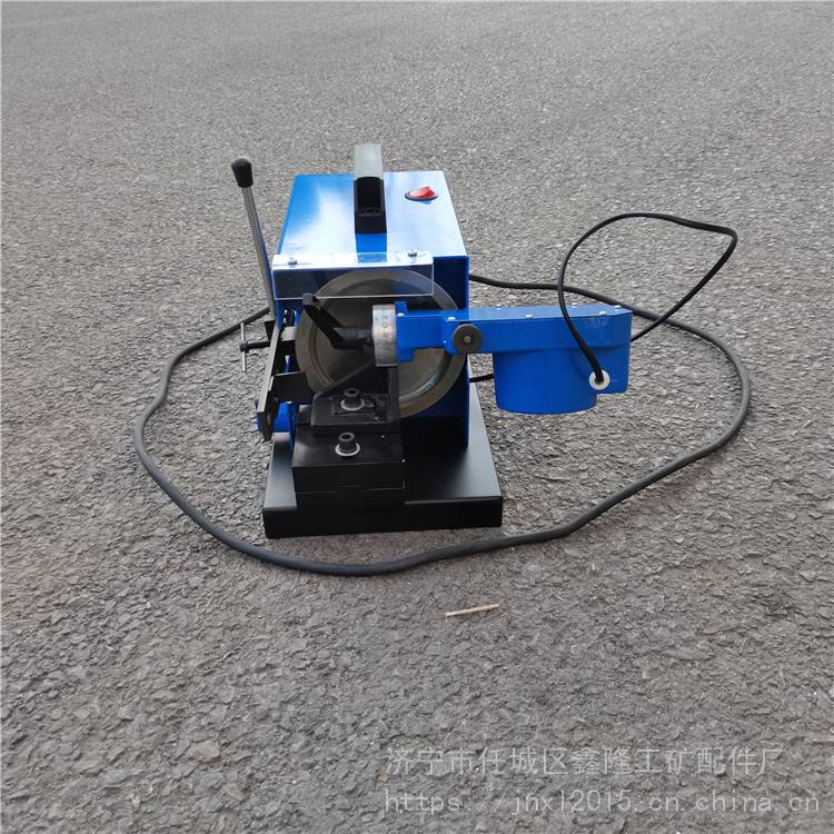 厦芝精密拥有多年自主研制多工位复合段差机及多工位磨削设备等 PCB 钻针生产核心设备的能力