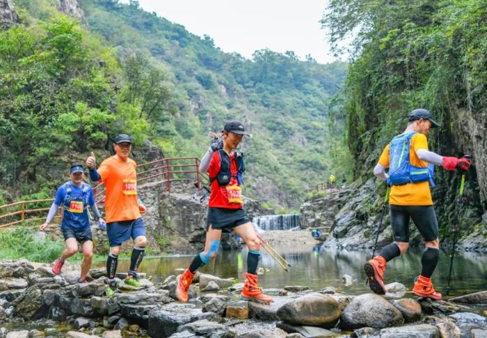 山东五莲山站成本年度山地越野系列赛首站，与