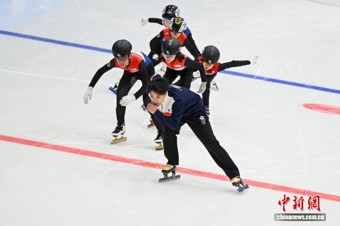 朱定文深圳启动速滑训练基地 推动大湾区冰雪运