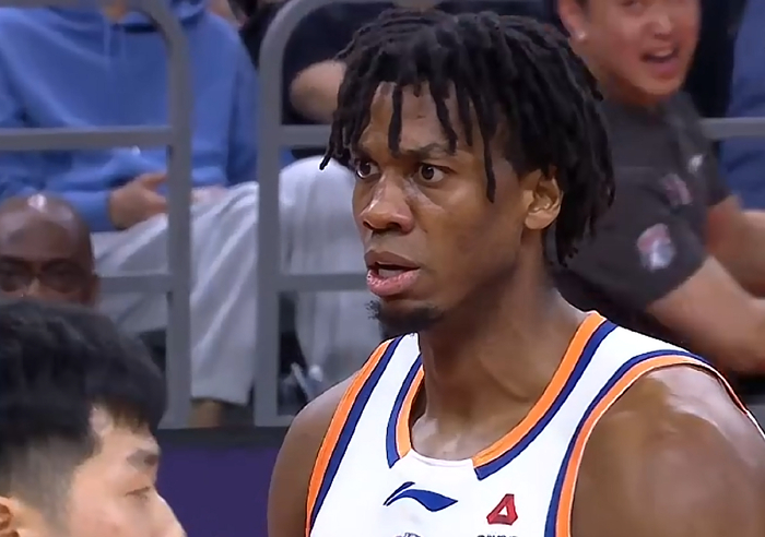 广东男篮内线短板暴露 杜锋紧急引进大中锋补强